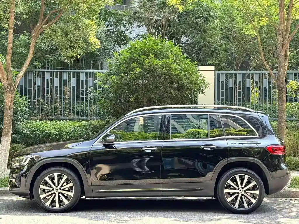 Mercedes-Benz GLB — миниатюра 3
