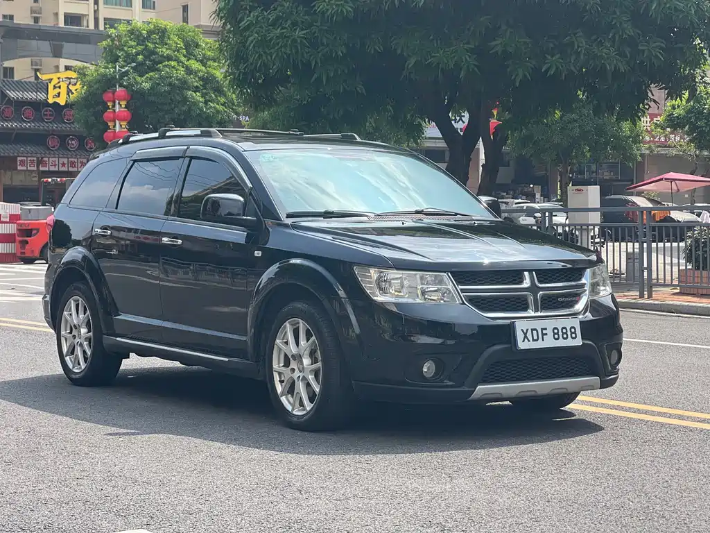 Dodge Journey — миниатюра 3