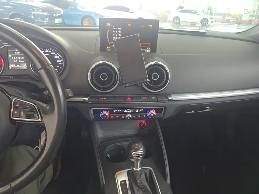 Audi A3 (Import) — миниатюра 13