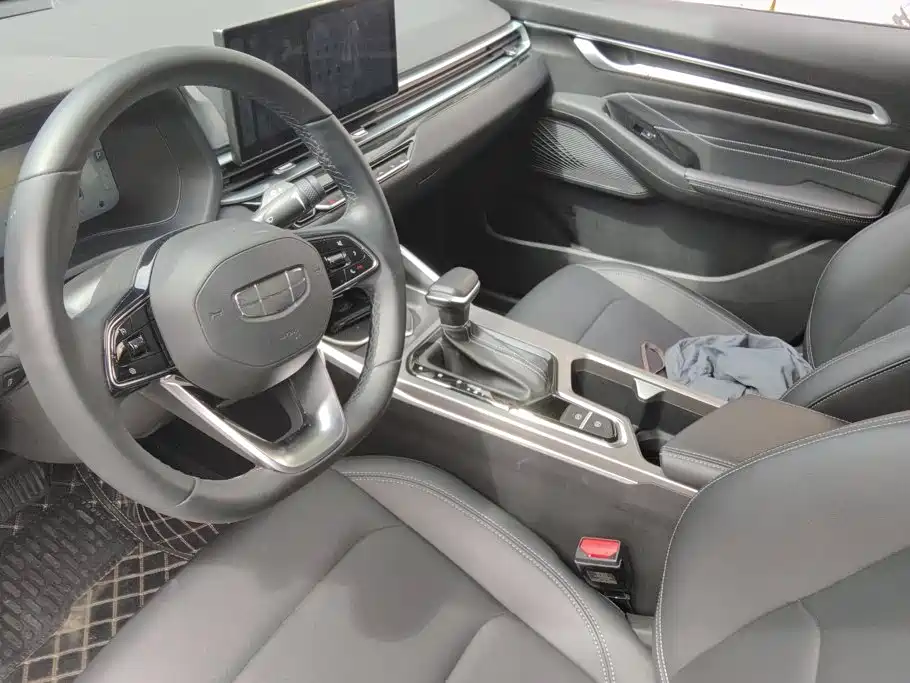 Geely Emgrand — миниатюра 12