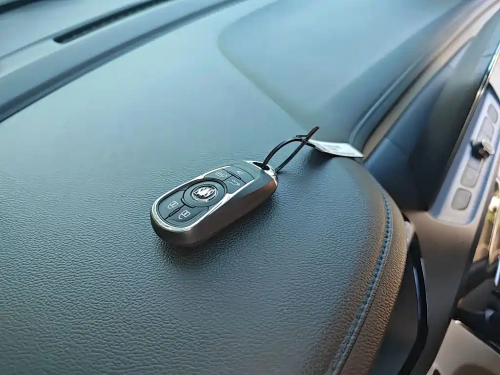 Buick GL8 — миниатюра 9