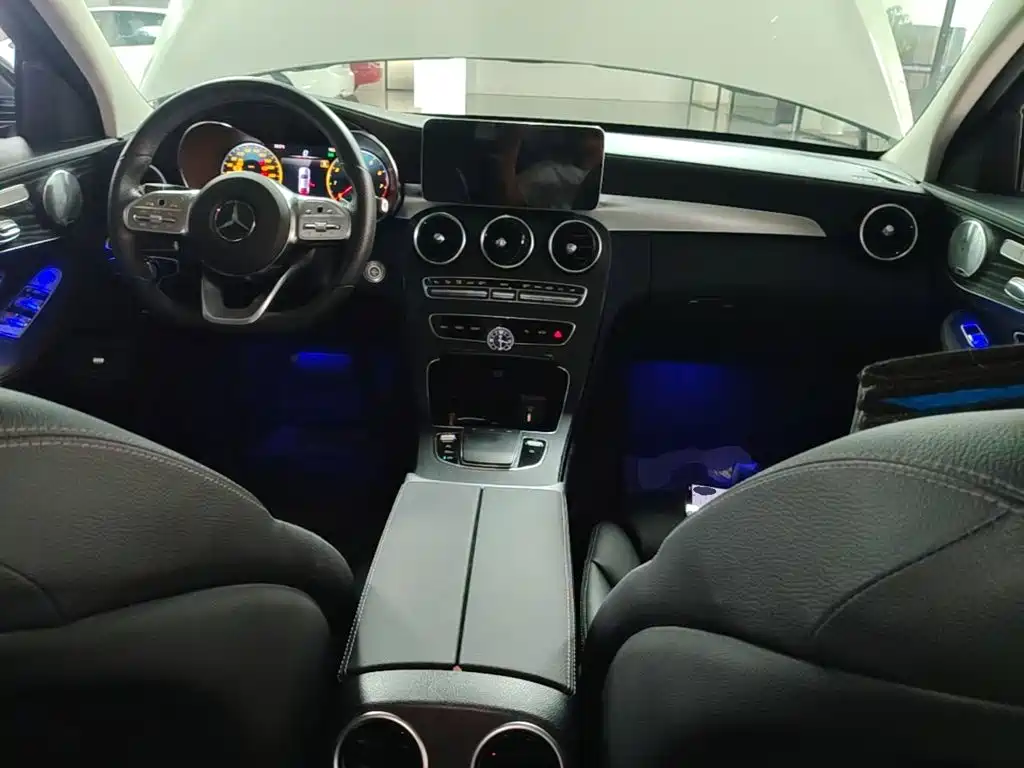 Mercedes-Benz C-Class — миниатюра 10