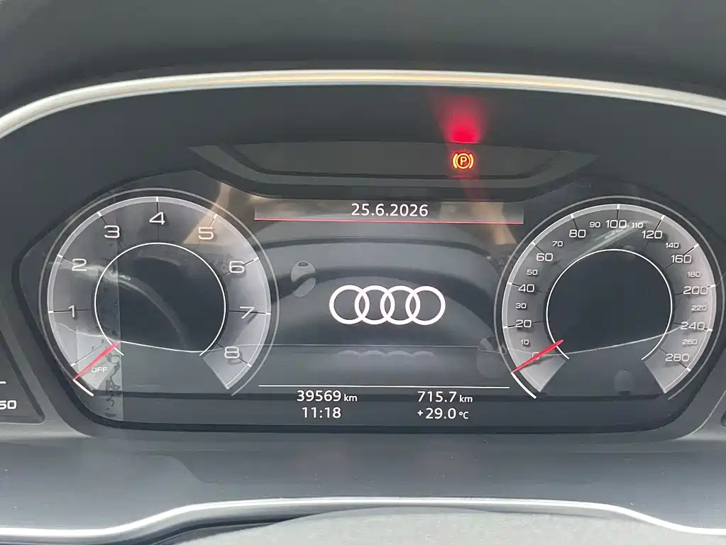 Audi Q3 — фотографии объявления, Фото 25