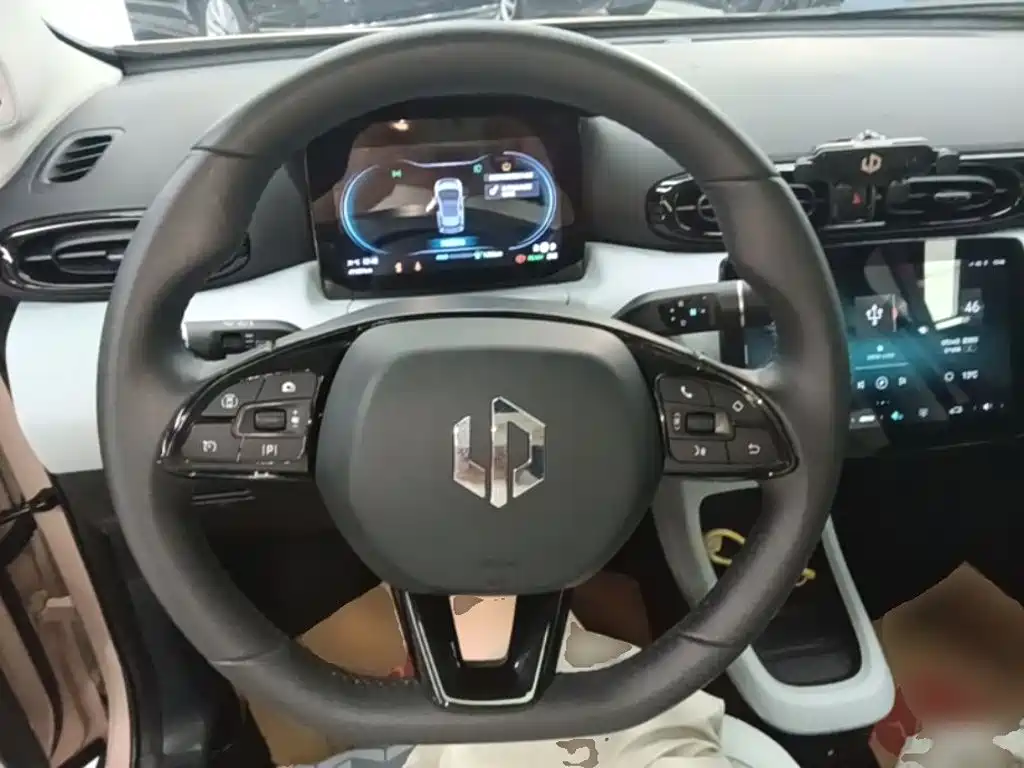 Leapmotor Leapmotor T03 — миниатюра 11