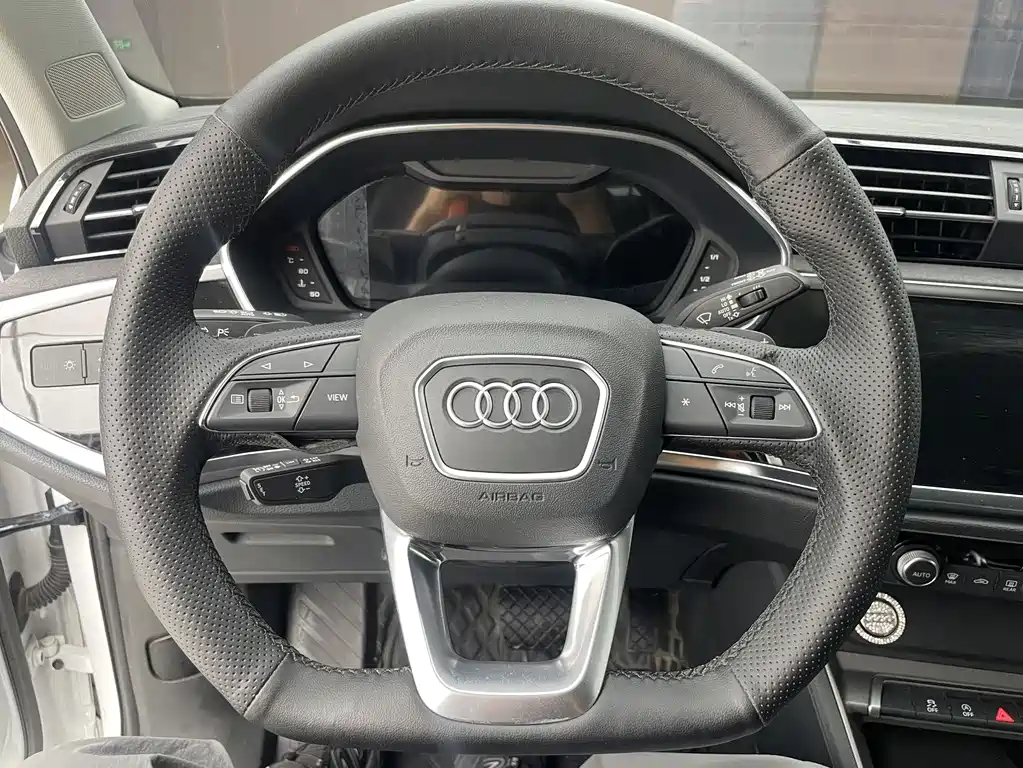 Audi Q3 — фотографии объявления, Фото 19