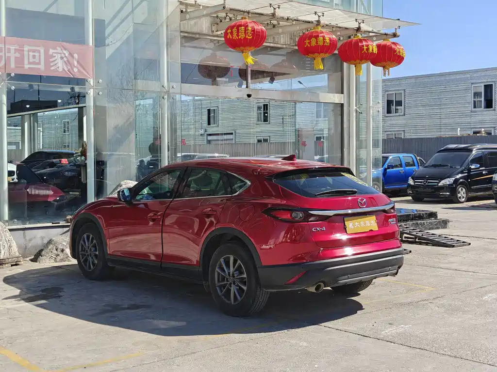 MAZDA CX 4