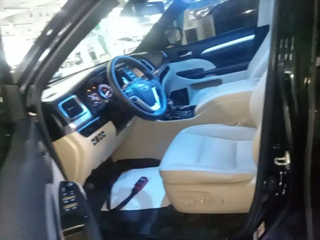 Toyota Highlander — миниатюра 15