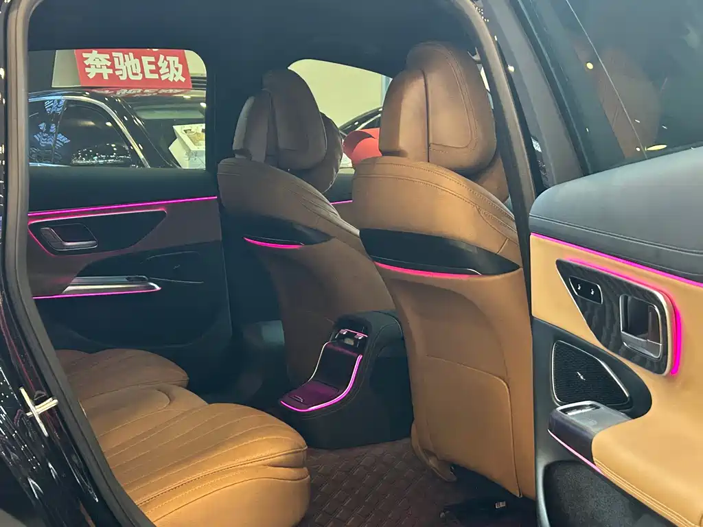 Mercedes-Benz E-Class — миниатюра 18
