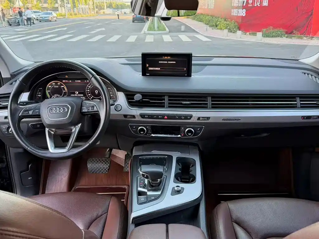 Audi Q7 New Energy — миниатюра 6