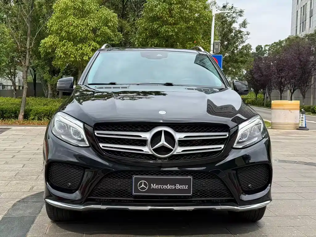Mercedes-Benz GLE (Import) — миниатюра 34