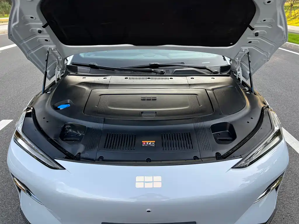 GEELY GALAXY GALAXY E8