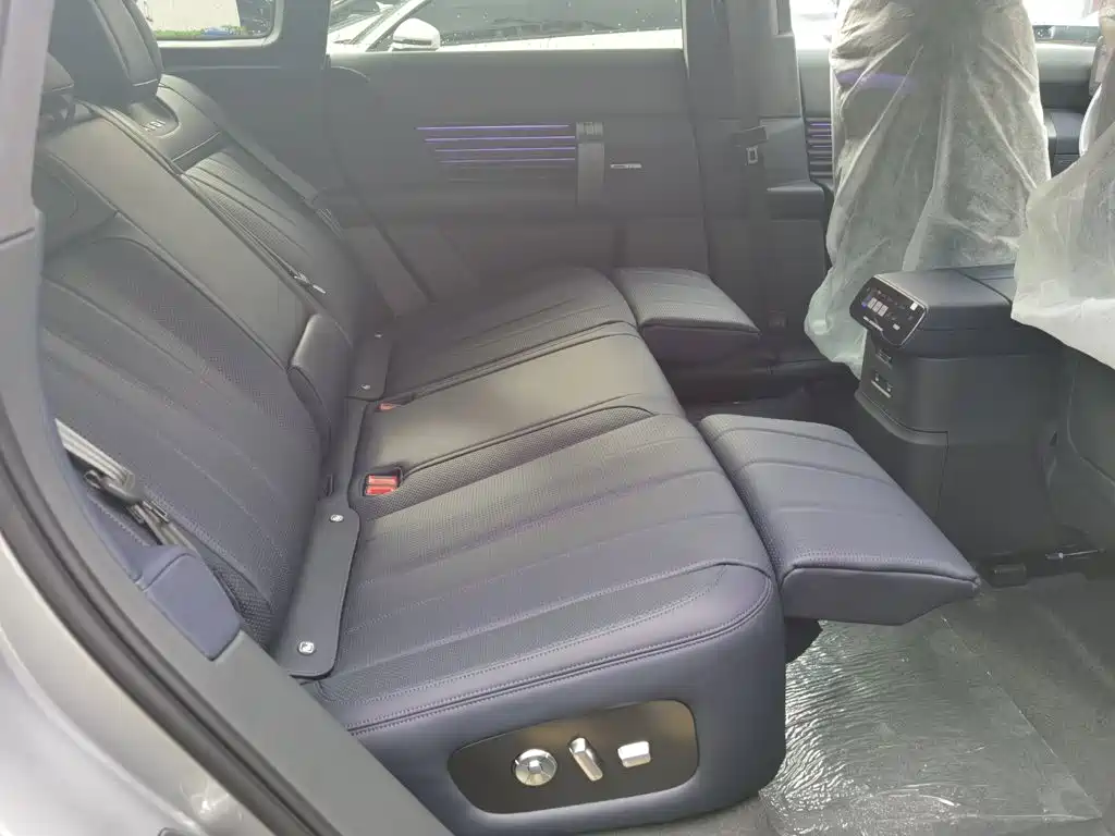 Audi E7X — миниатюра 22