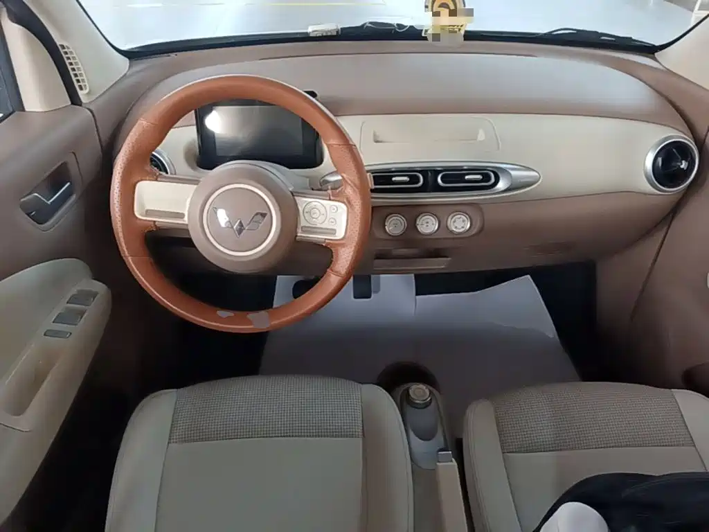 Wuling MINIEV — миниатюра 10
