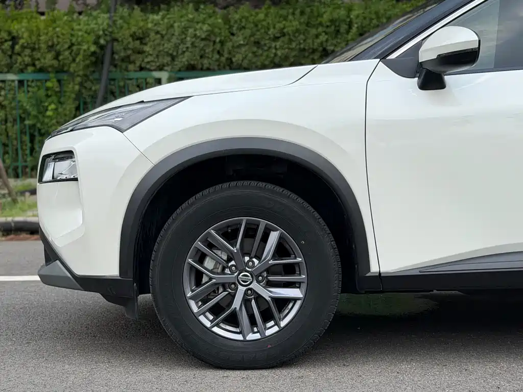 Nissan X-Trail — миниатюра 24