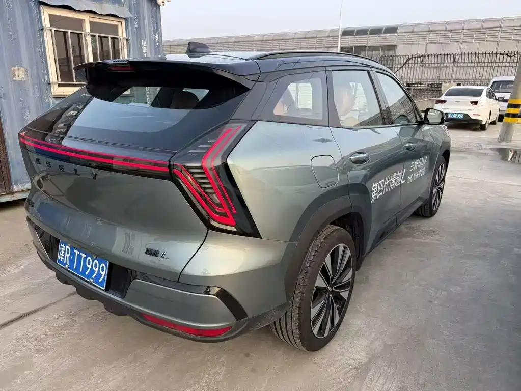 Geely Boyue L — миниатюра 4