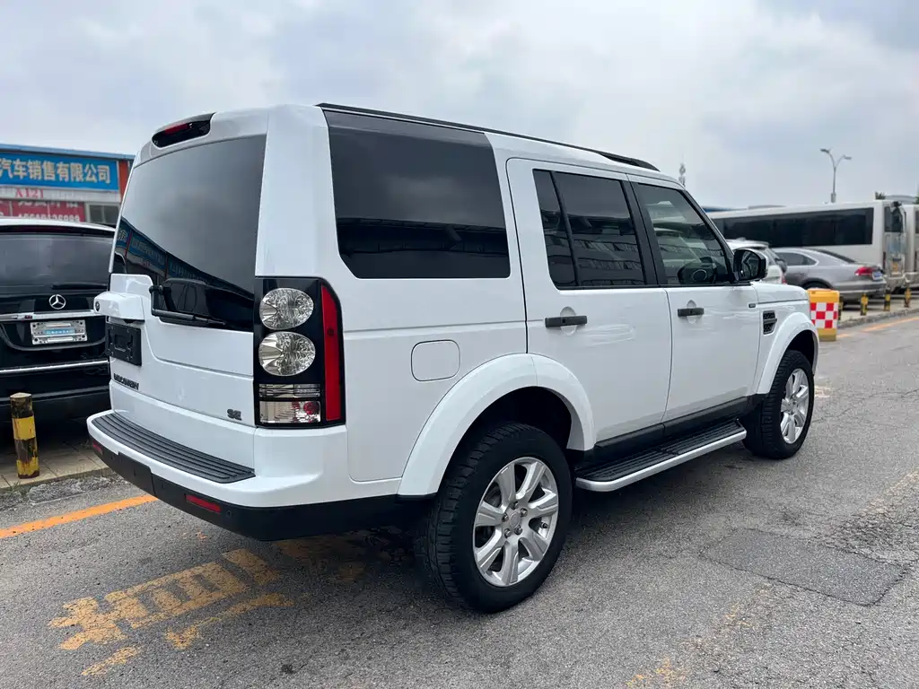 Land Rover Discovery 2016 3.0 SC V6 SE