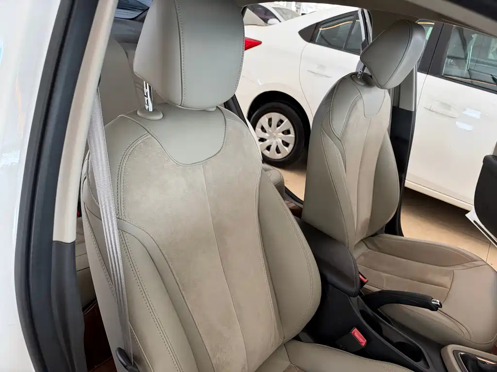 Buick Excelle — миниатюра 29