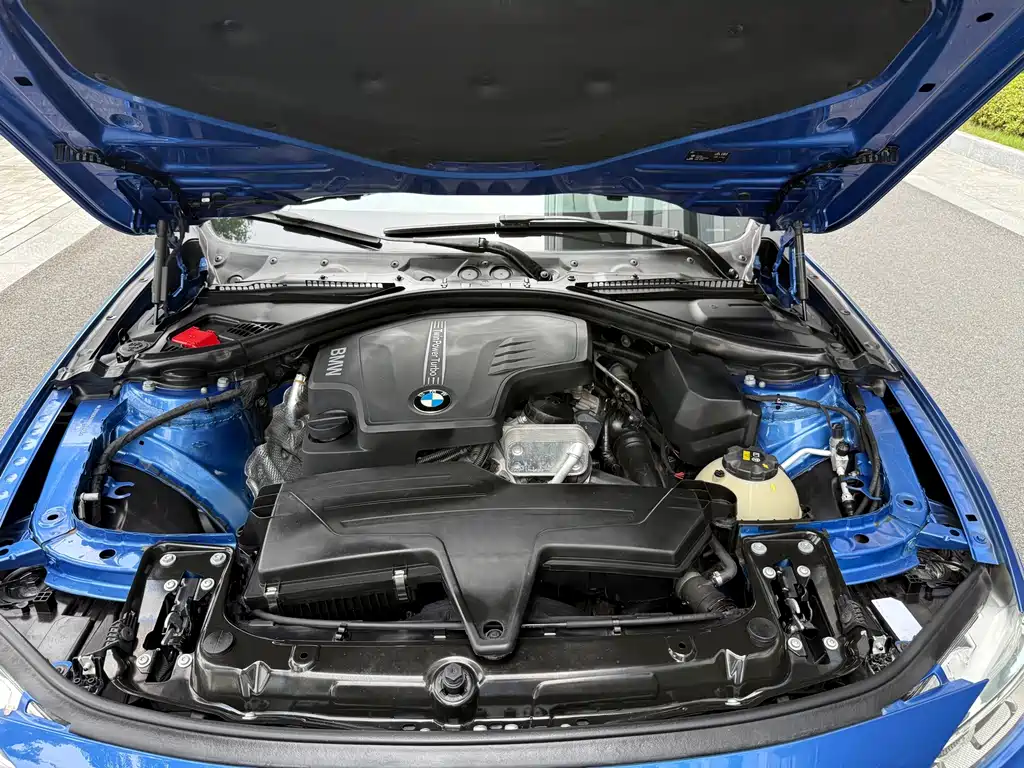 BMW 3 Series — миниатюра 13