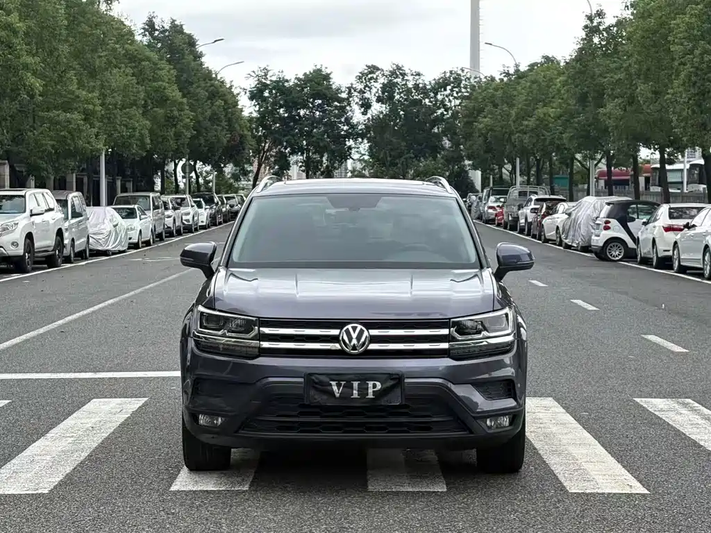 Volkswagen Tharu — миниатюра 2