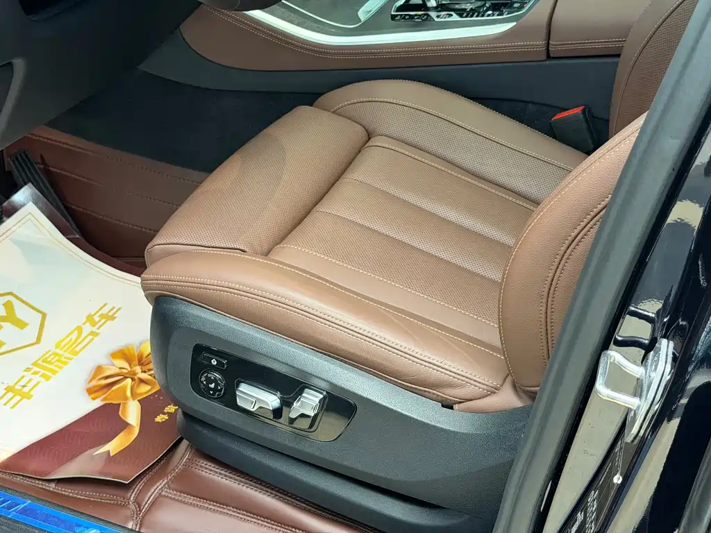BMW X5 (Import) — миниатюра 6