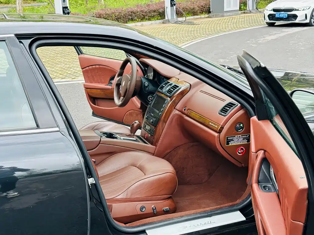 Maserati Quattroporte 4.2L Elite Edition, фото 8