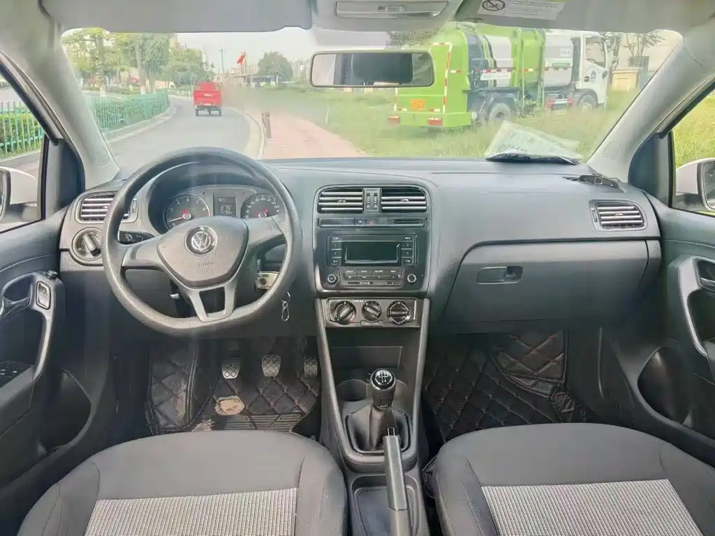 Volkswagen Polo — миниатюра 10