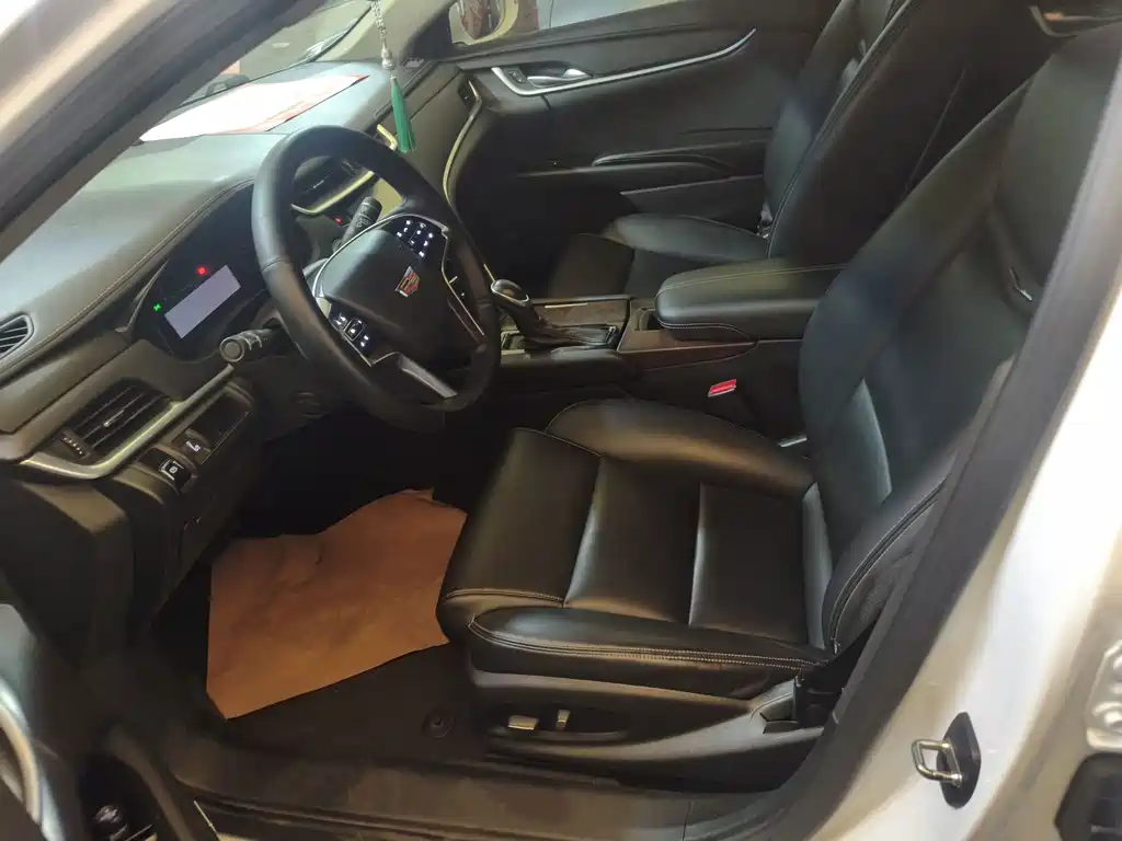 Cadillac XTS — миниатюра 5