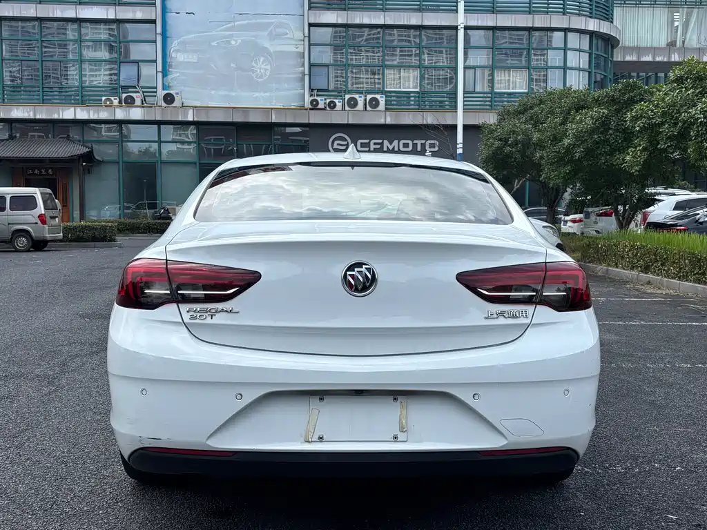 Buick Regal — миниатюра 5