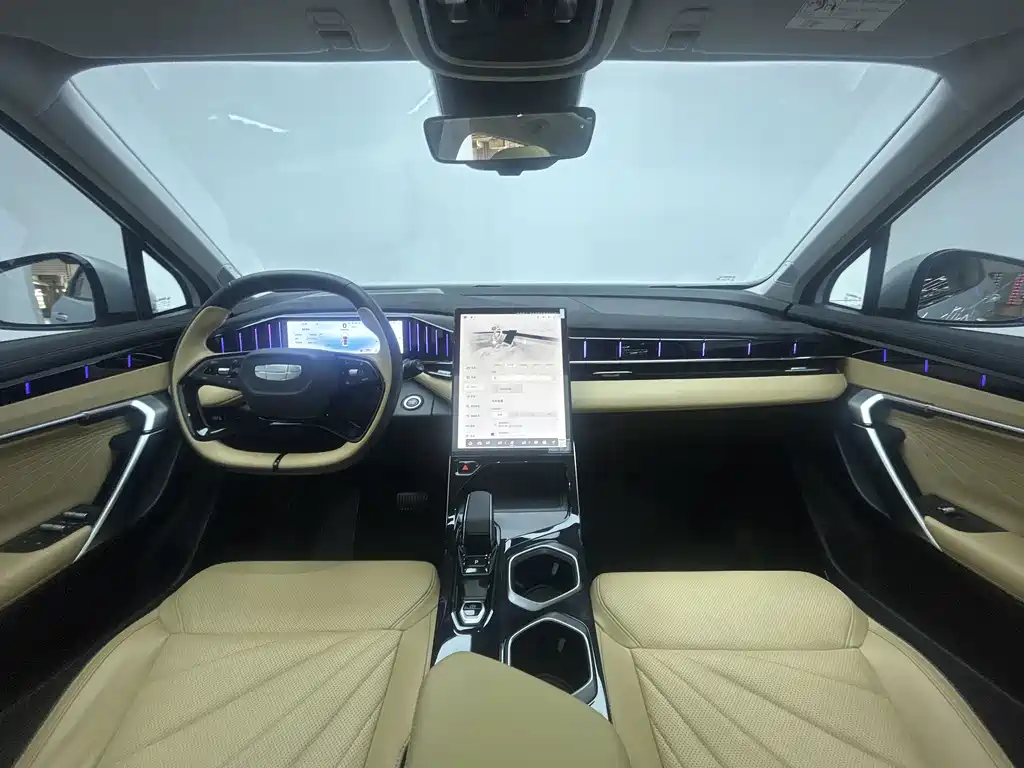 Geely Boyue L — миниатюра 9