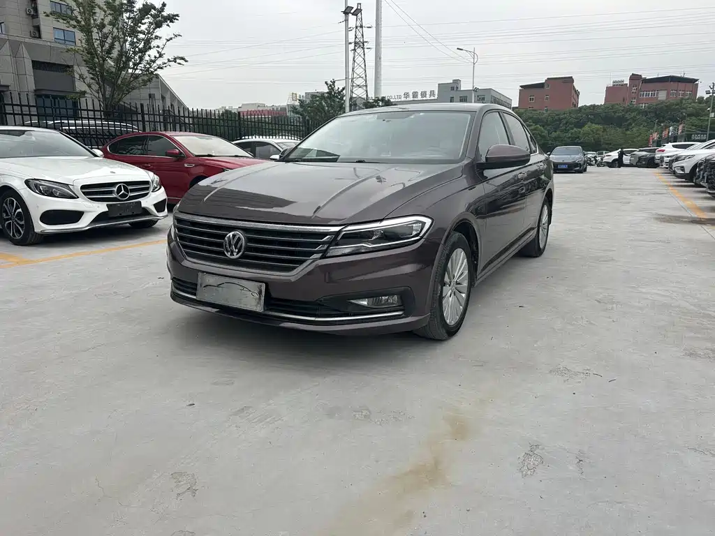 Купить Volkswagen Lavida