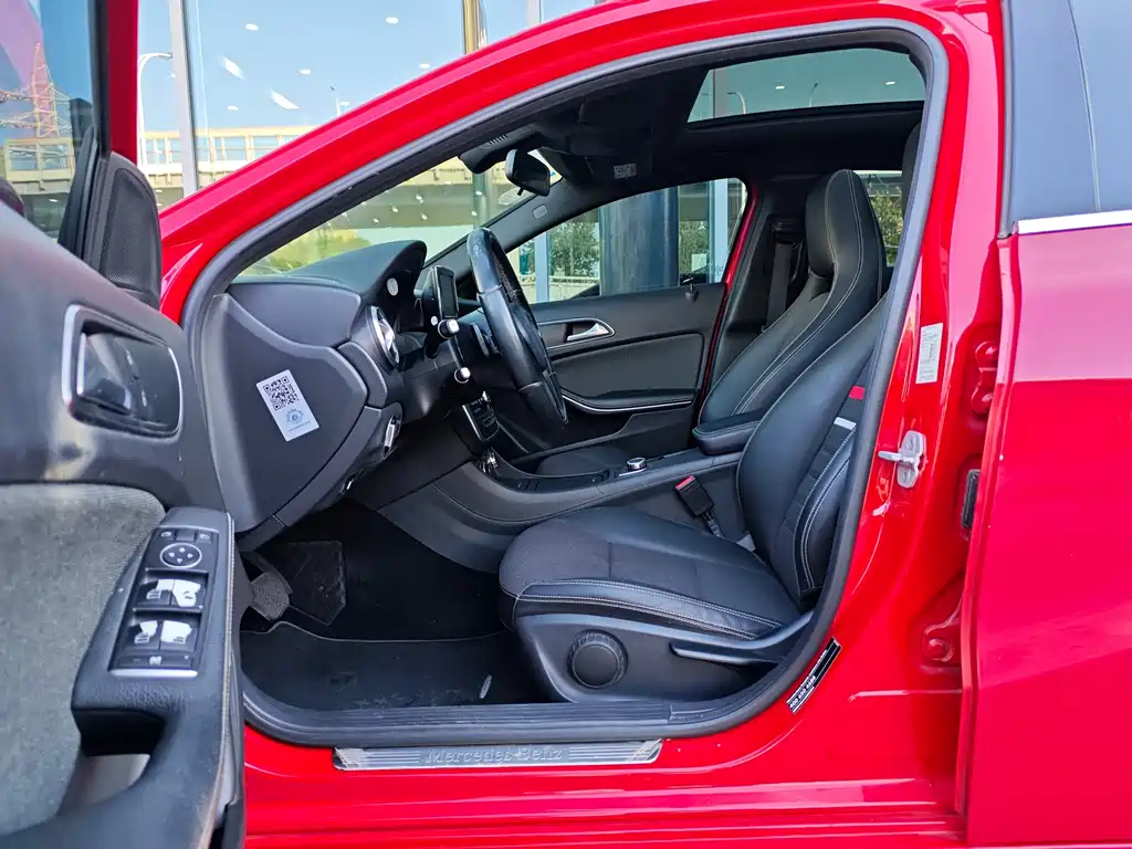 Mercedes-Benz A-Class (Import) — миниатюра 4