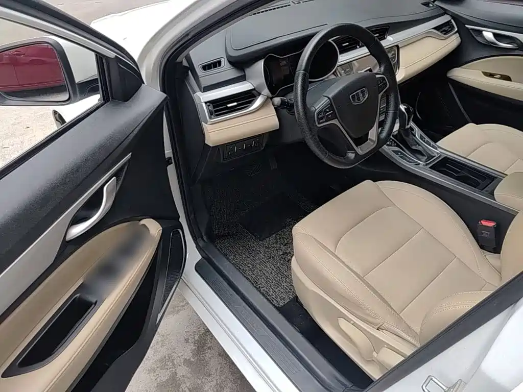 Geely Emgrand — миниатюра 16