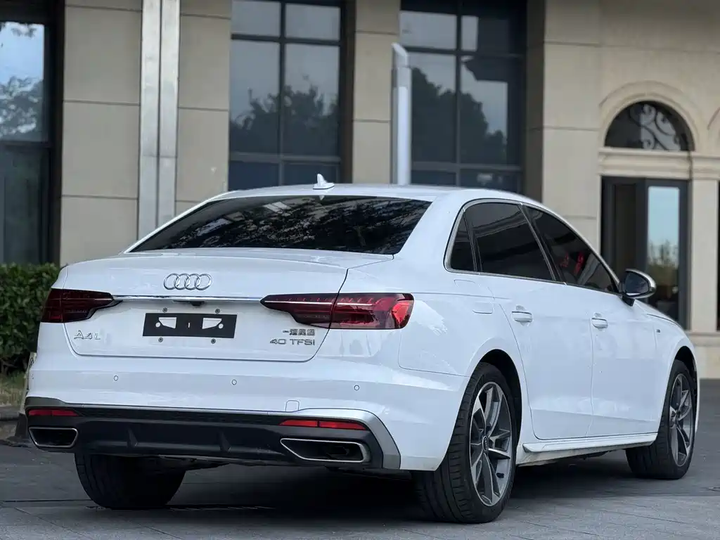 Audi A4L — миниатюра 10