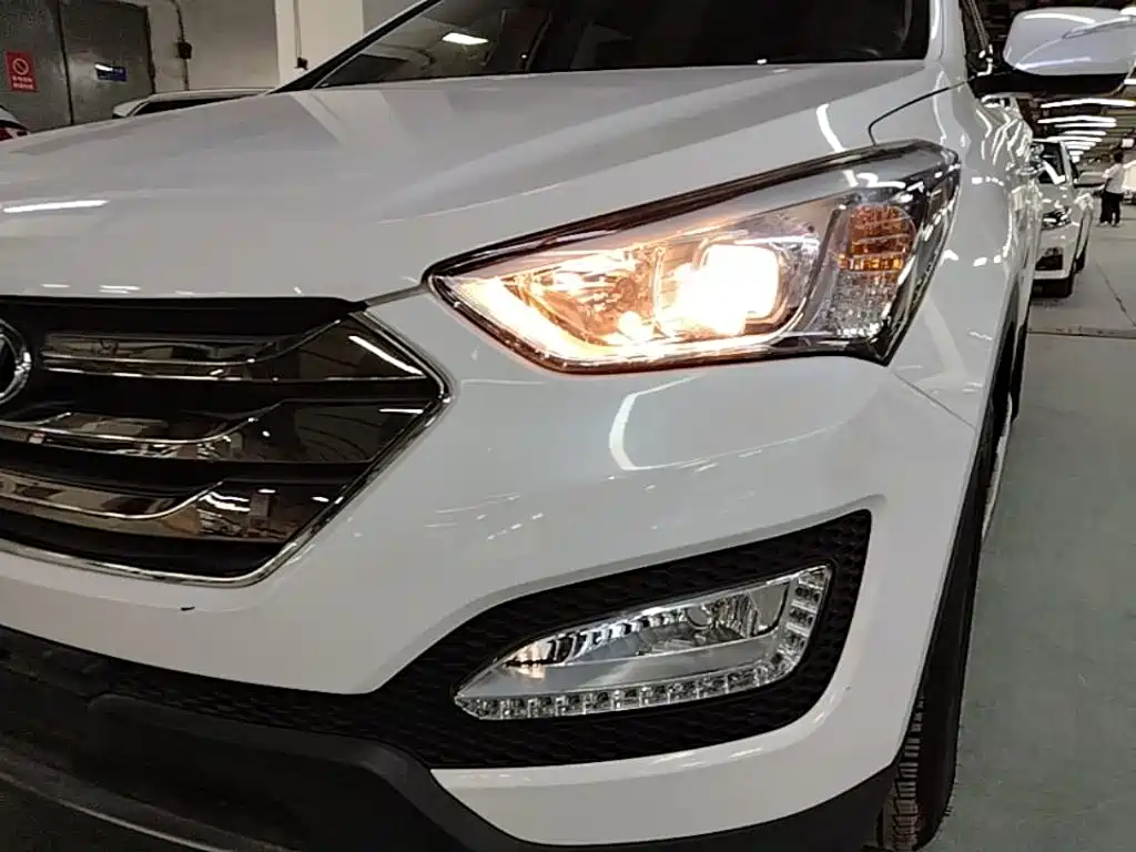 Hyundai Santa Fe — миниатюра 24