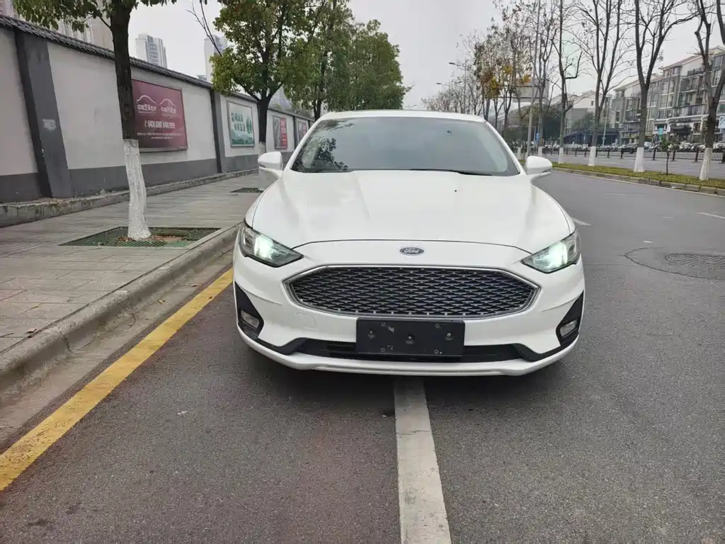 Ford Mondeo 2020 EcoBoost 180 Luxury