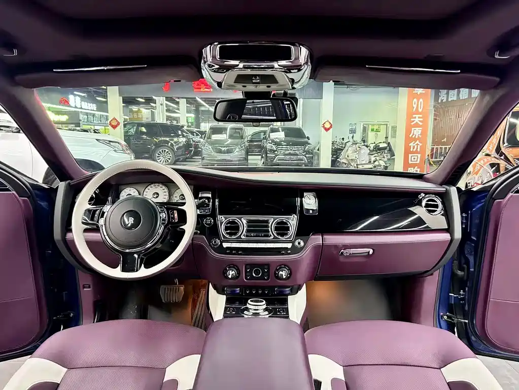 Rolls-Royce Ghost — миниатюра 5