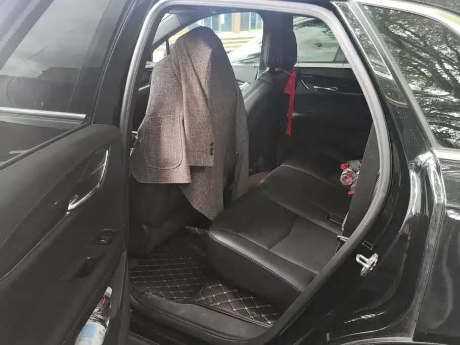 Cadillac XT5 — миниатюра 11
