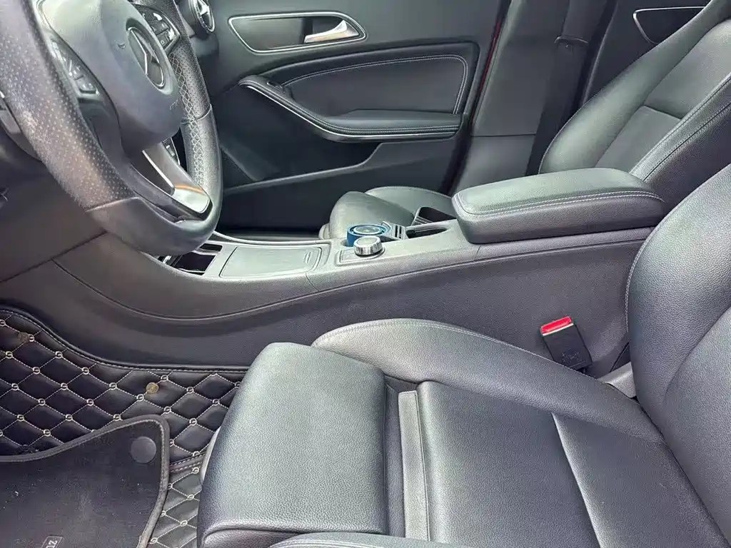Mercedes-Benz CLA (Import) — миниатюра 4