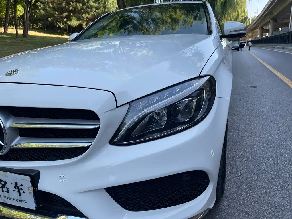 Mercedes-Benz C-Class — миниатюра 16
