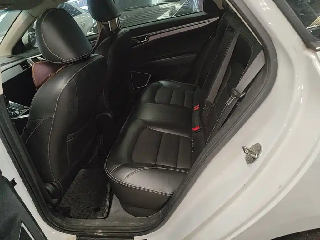 Geely Emgrand GL — миниатюра 17