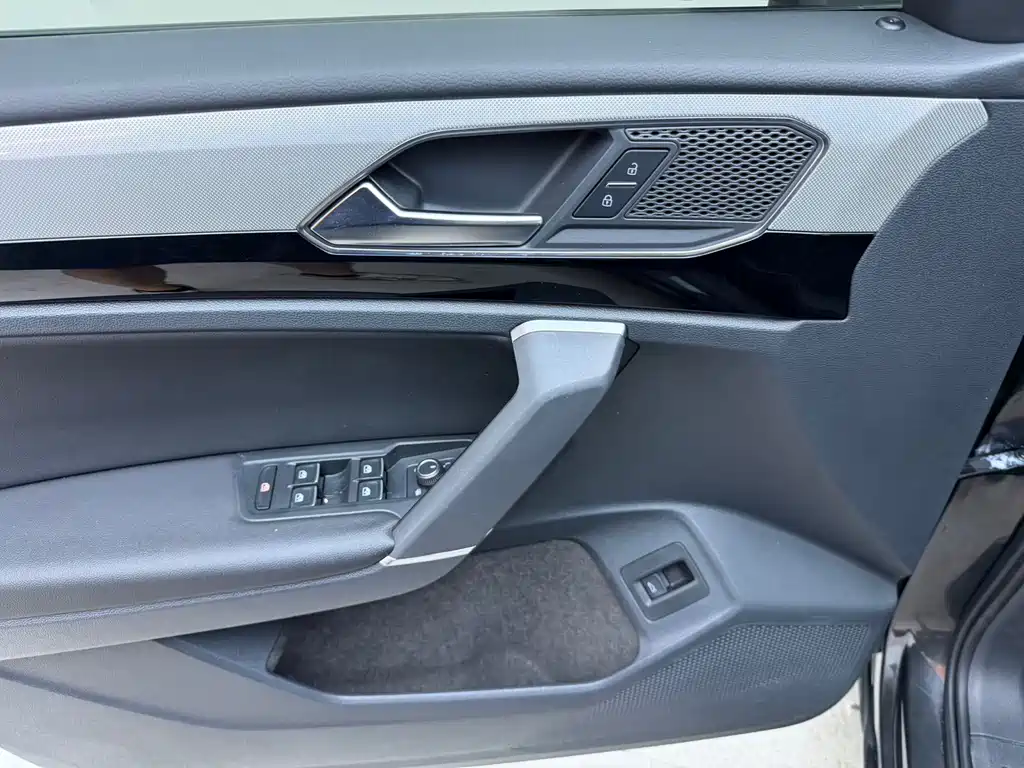 Volkswagen Tayron — миниатюра 4