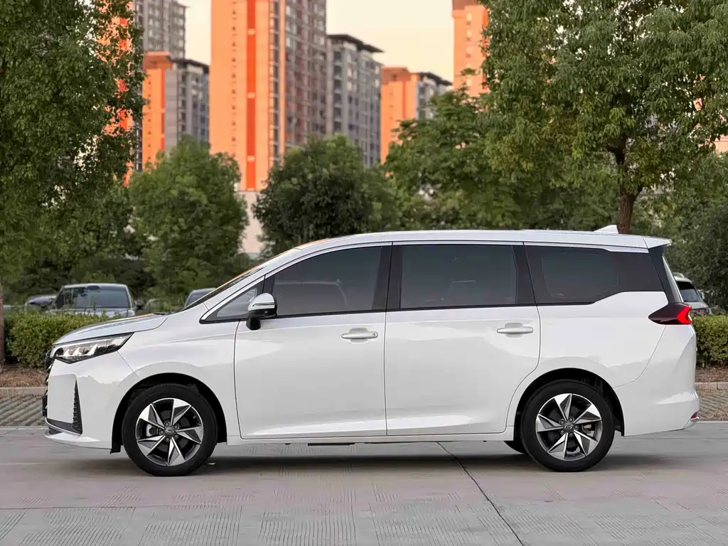 GAC Motor Trumpchi M6 — миниатюра 4