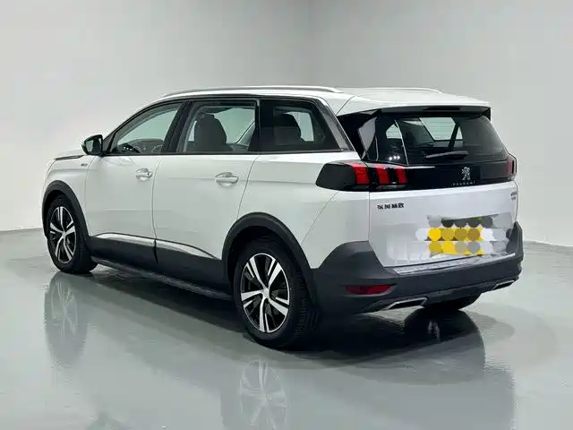 Peugeot 5008 — миниатюра 13