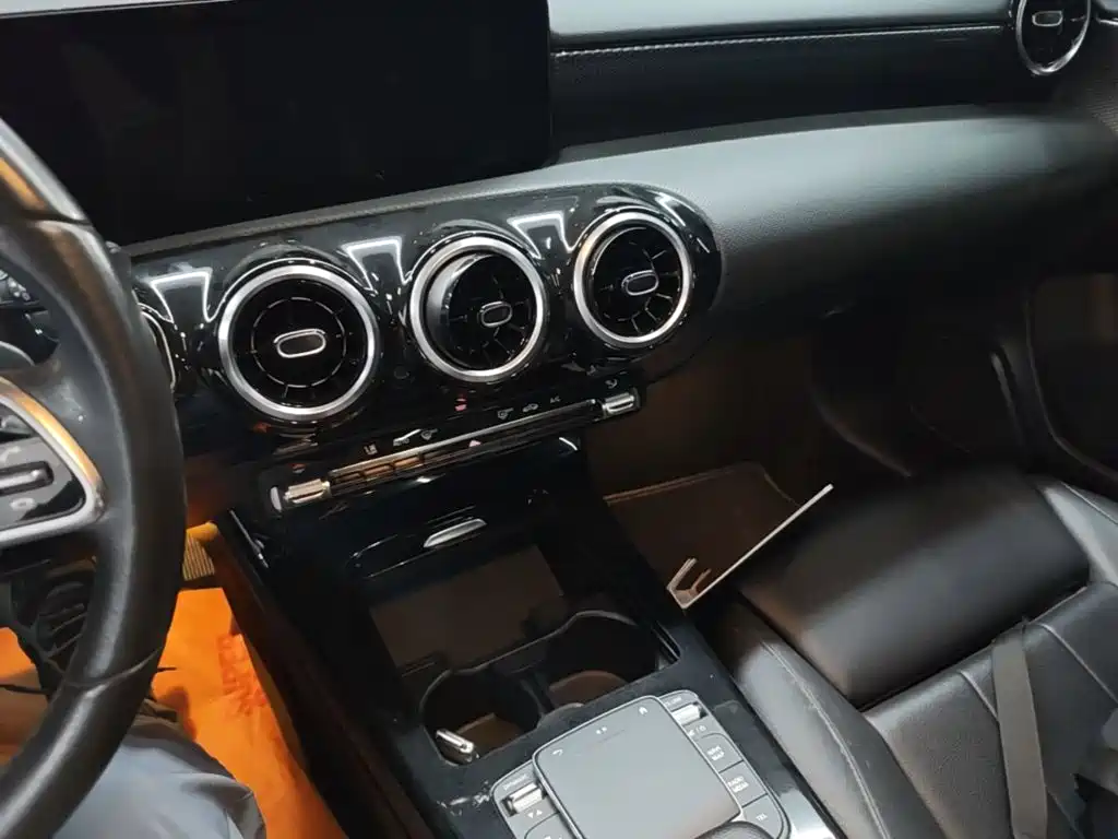 Mercedes-Benz A-Class — миниатюра 13