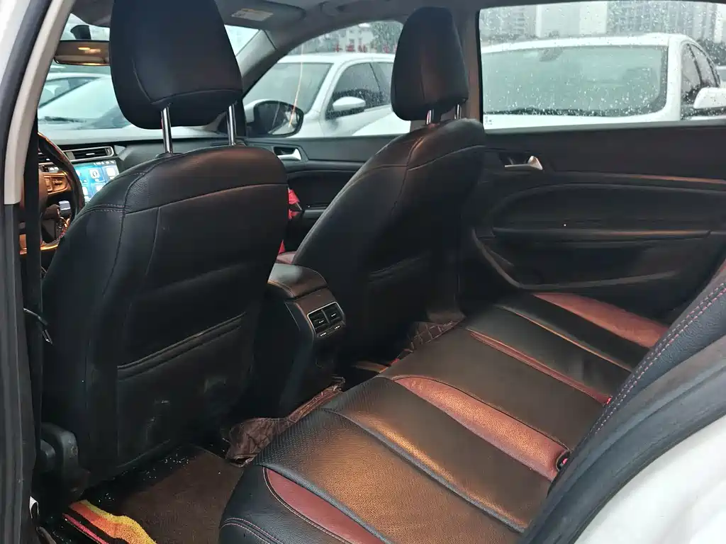 Peugeot 408 — миниатюра 3