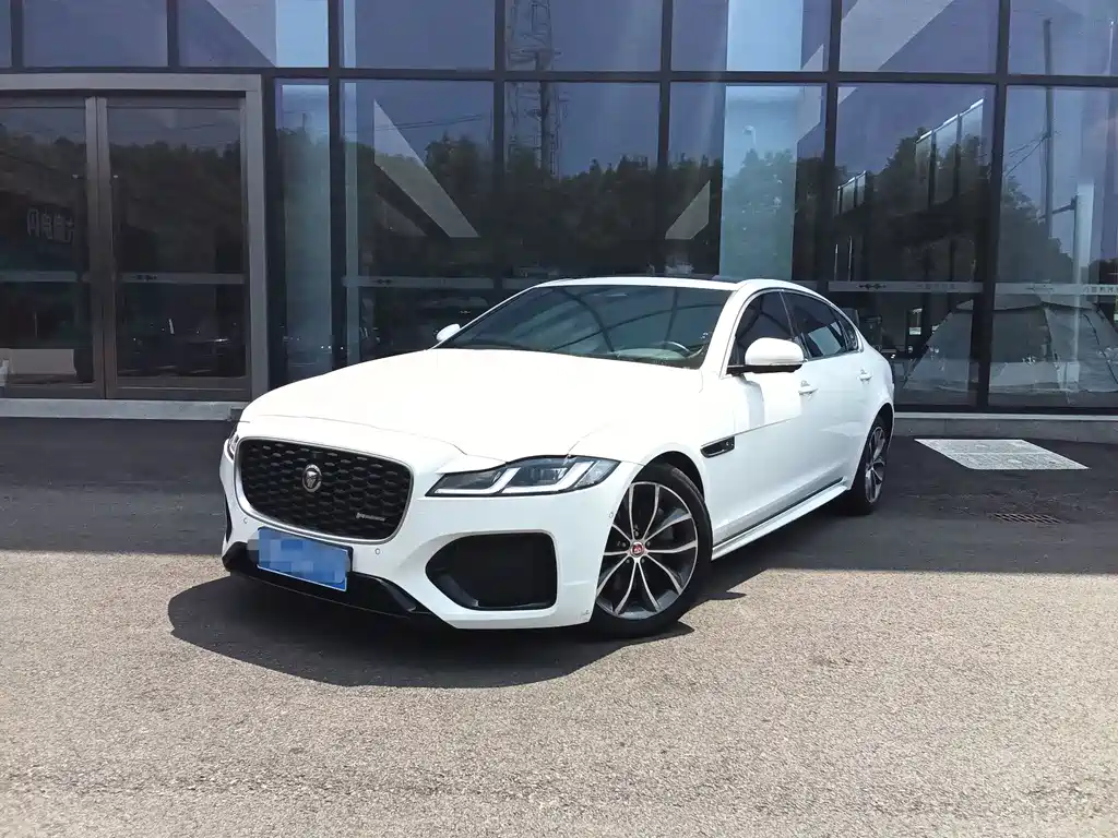 Jaguar XFL