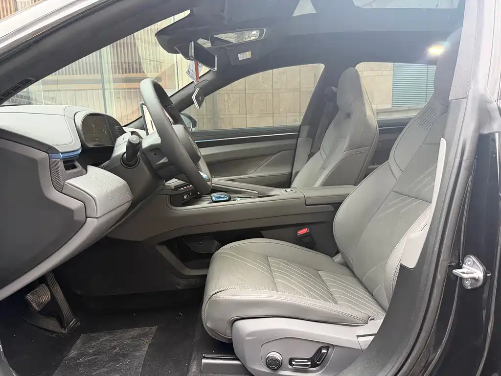 ZEEKR EXTREME KRYPTON 001