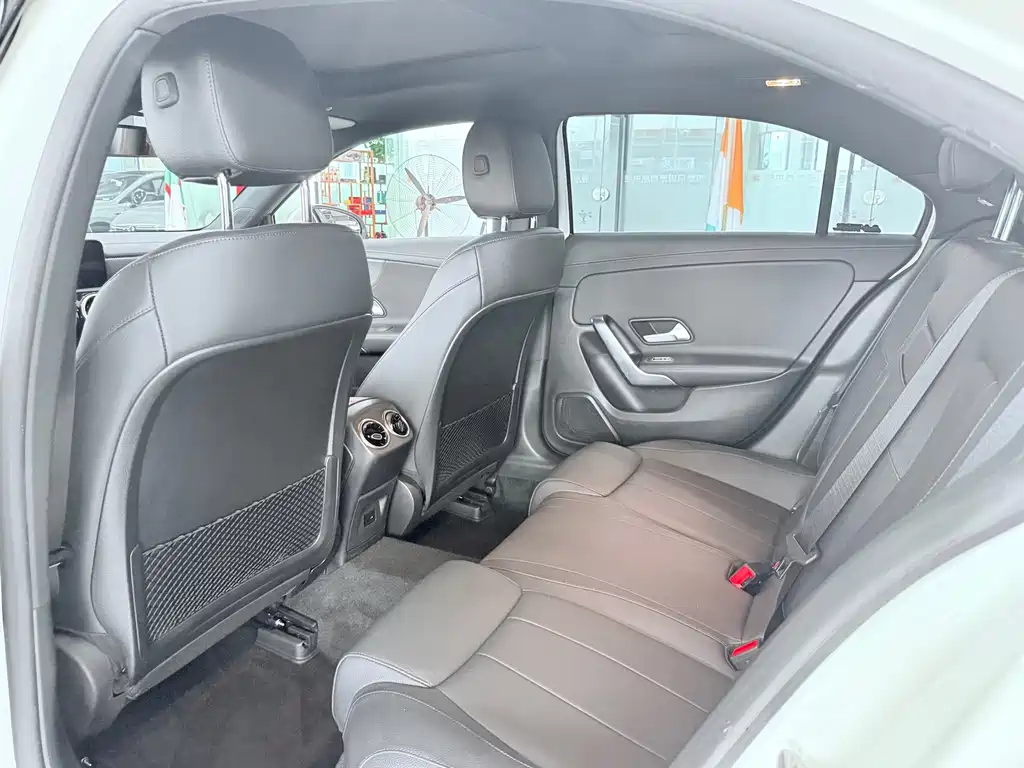 Mercedes-Benz A-Class — миниатюра 9