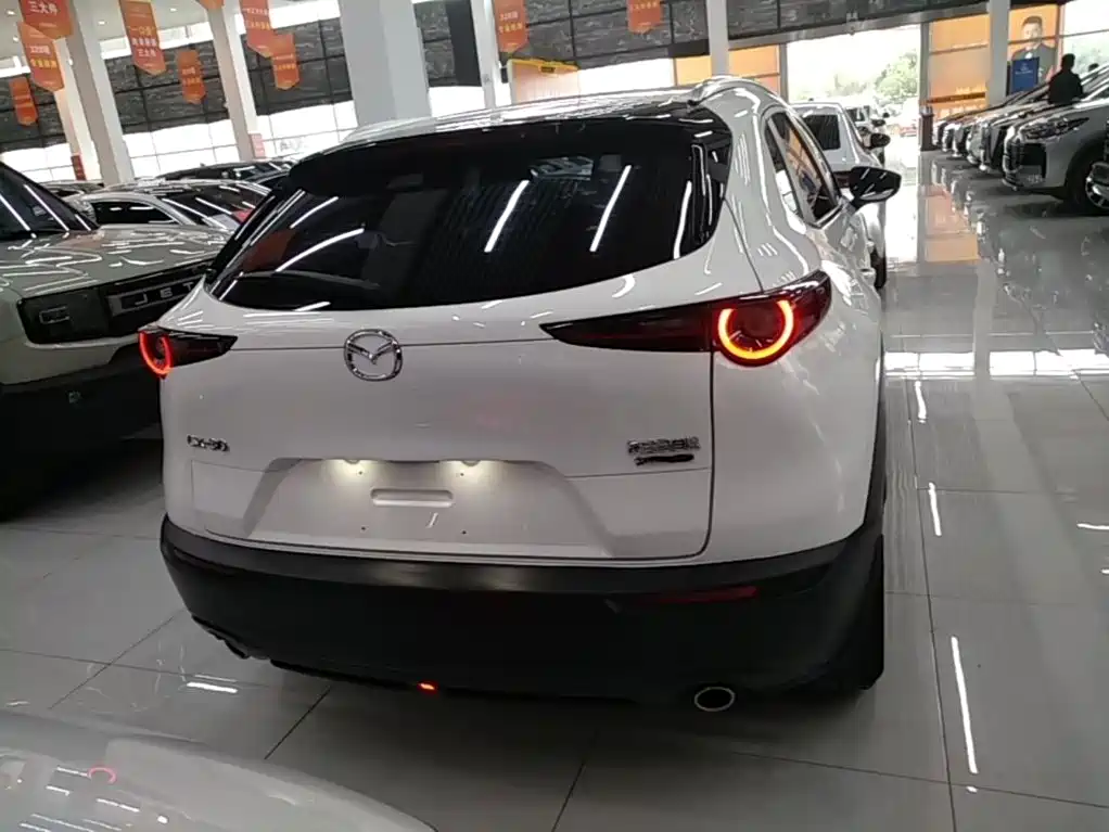 Mazda CX-30 — миниатюра 6