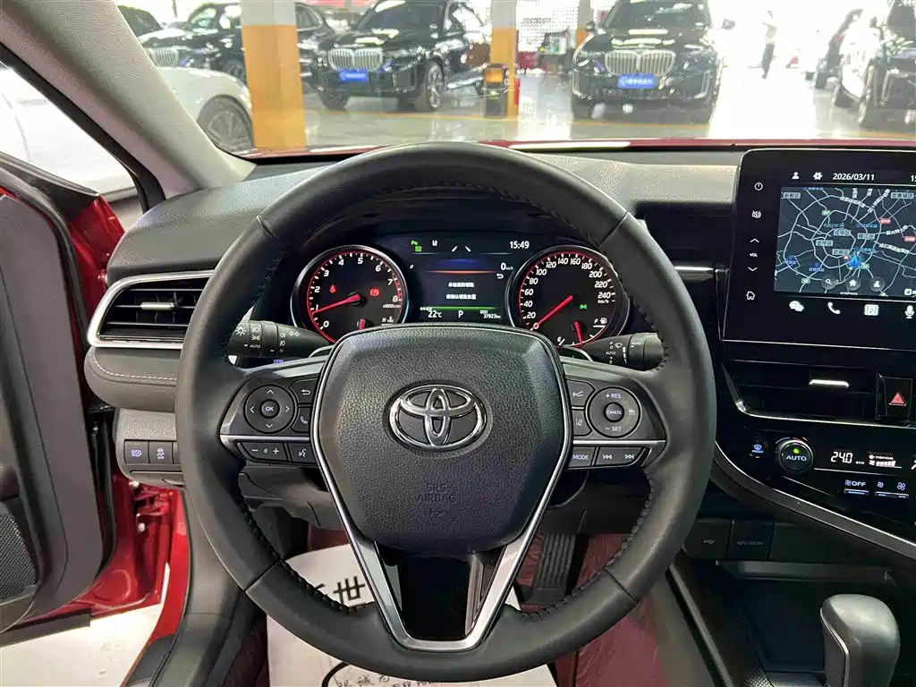 TOYOTA CAMRY